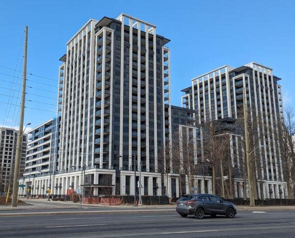 
8 Cedarland Dr  Markham            