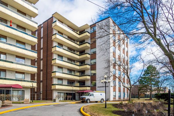 
915 Midland Ave Scarborough Toronto