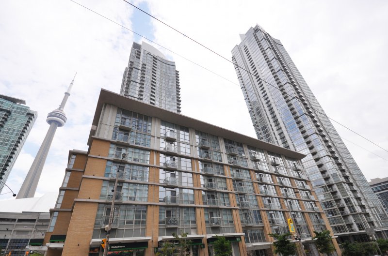 
9 Spadina Ave Downtown Toronto