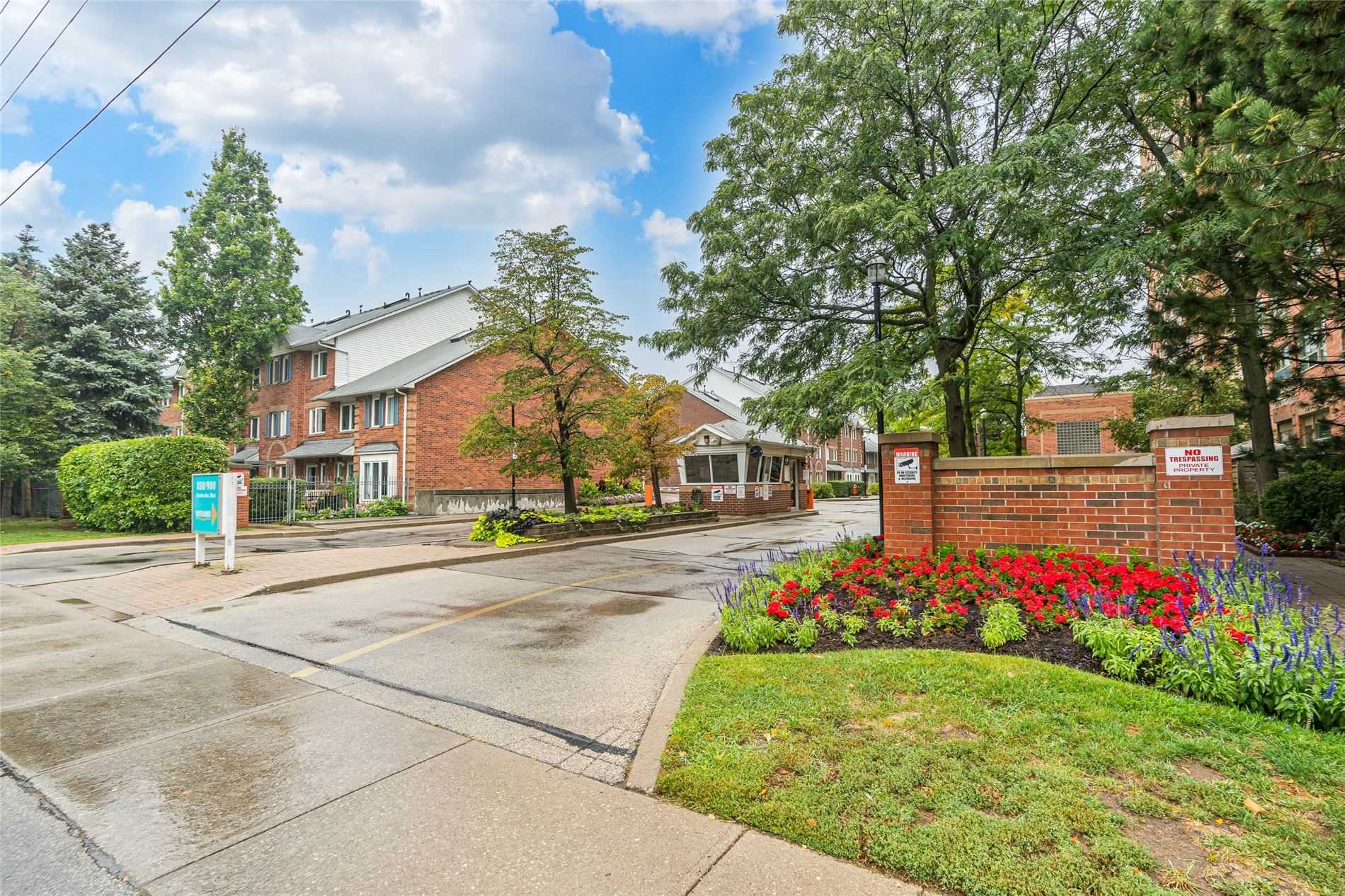 
189 Springhead Gardens Townhouses  Vaughan