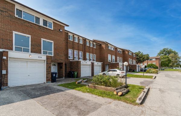 
Albion Rd Etobicoke Toronto