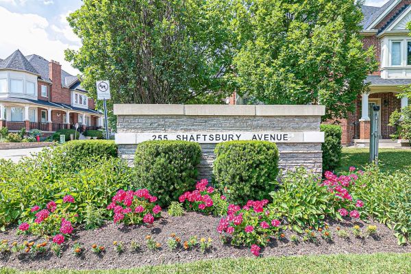 
255 Shaftsbury Ave  Richmond Hill