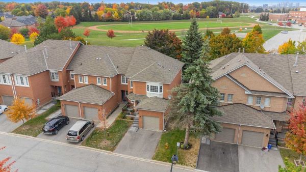 
Alameda Circle Townhouses  Vaughan