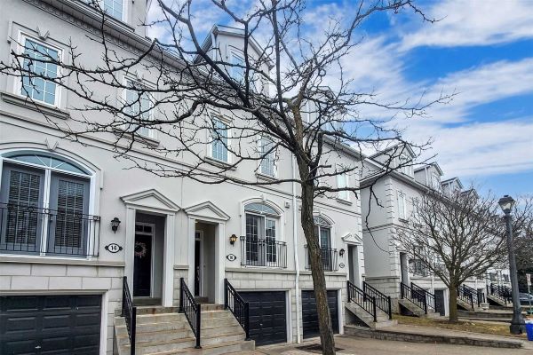 
Hunt Benson Ave Townhouse  Richmond Hill