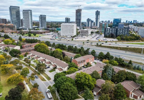 
Lawrence Hill Townhouses North York Toronto