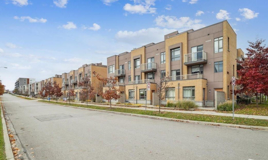
1070 Progress Rd Scarborough Toronto