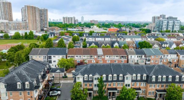 
Gerrard St E East York Toronto