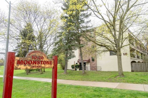 
Pebble Bywy North York Toronto