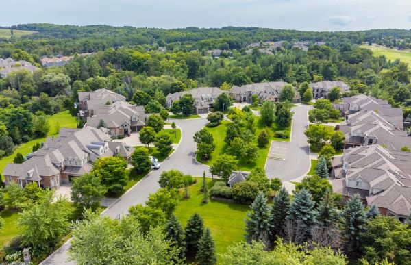 
Bonnell Crescent  Aurora