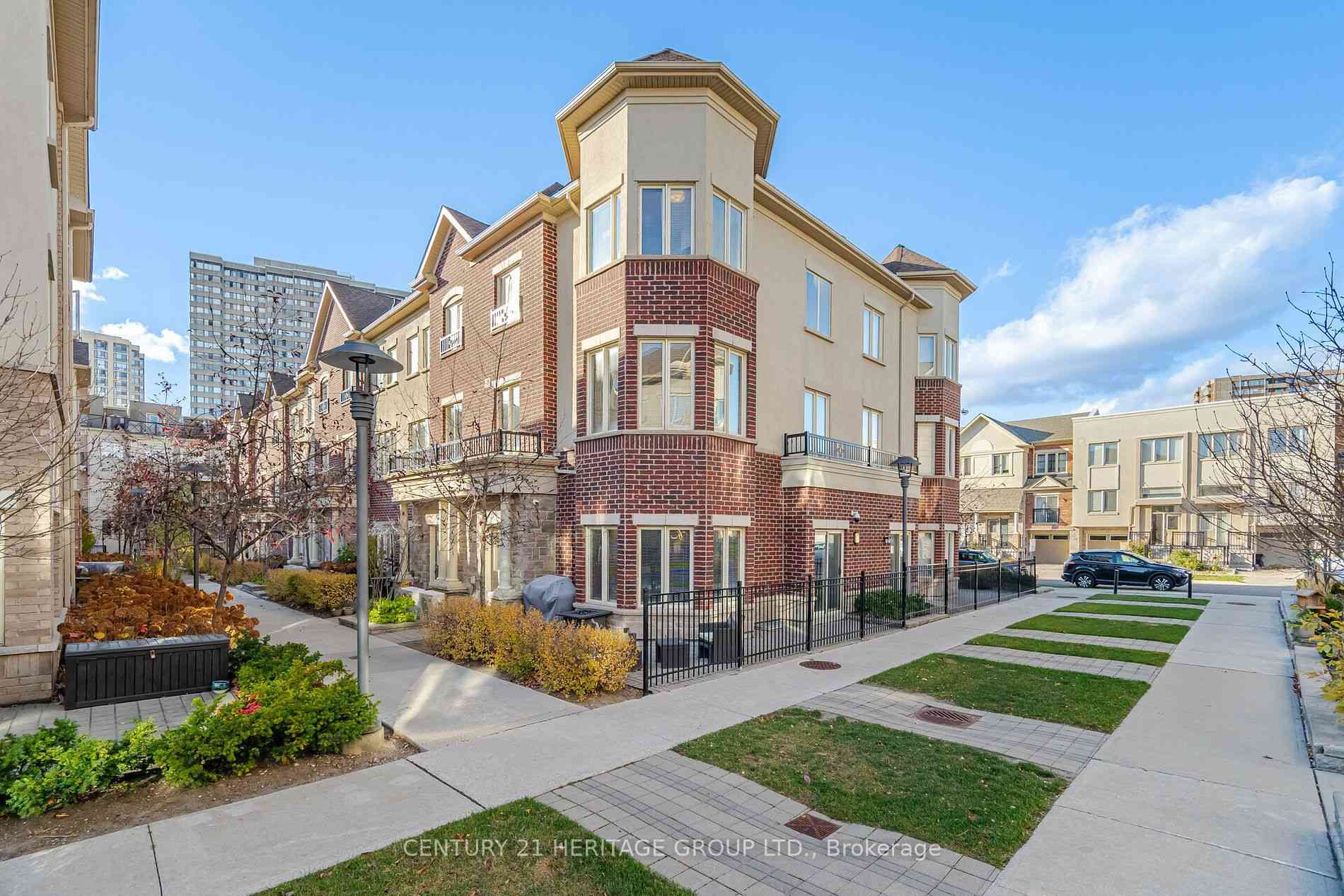 Toronto condo townhouses