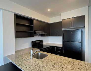 
            #523-120 Dallimore Circ Banbury-Don Mills 1睡房1卫生间1车位, 出售价格399000.00加元                    