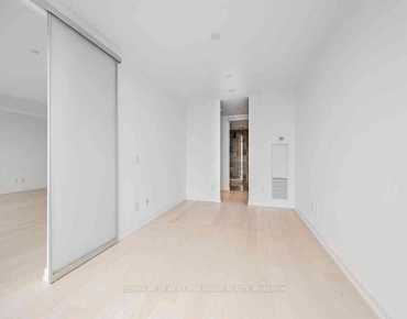 
#5302-488 University Ave Kensington-Chinatown 2 beds 2 baths 1 garage 1380000.00        