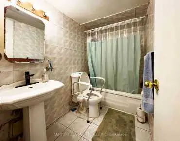 
#PH 3-10 Edgecliff Golfway Flemingdon Park 3 beds 2 baths 1 garage 429900.00        