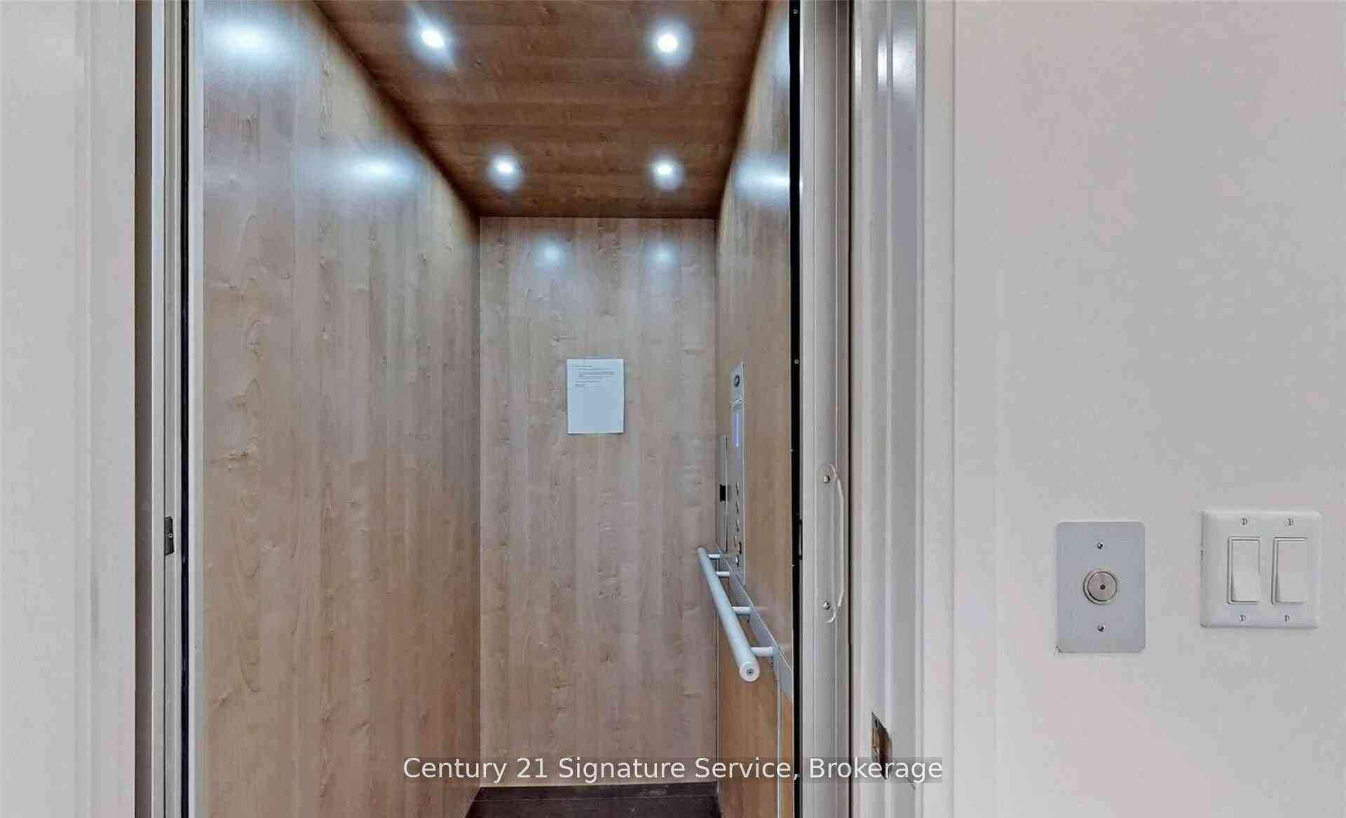 Toronto condo townhouses