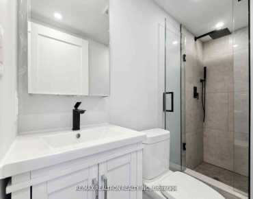 #906-18 Merton St Mount Pleasant West 2 beds 3 baths 1 garage 1099000.00