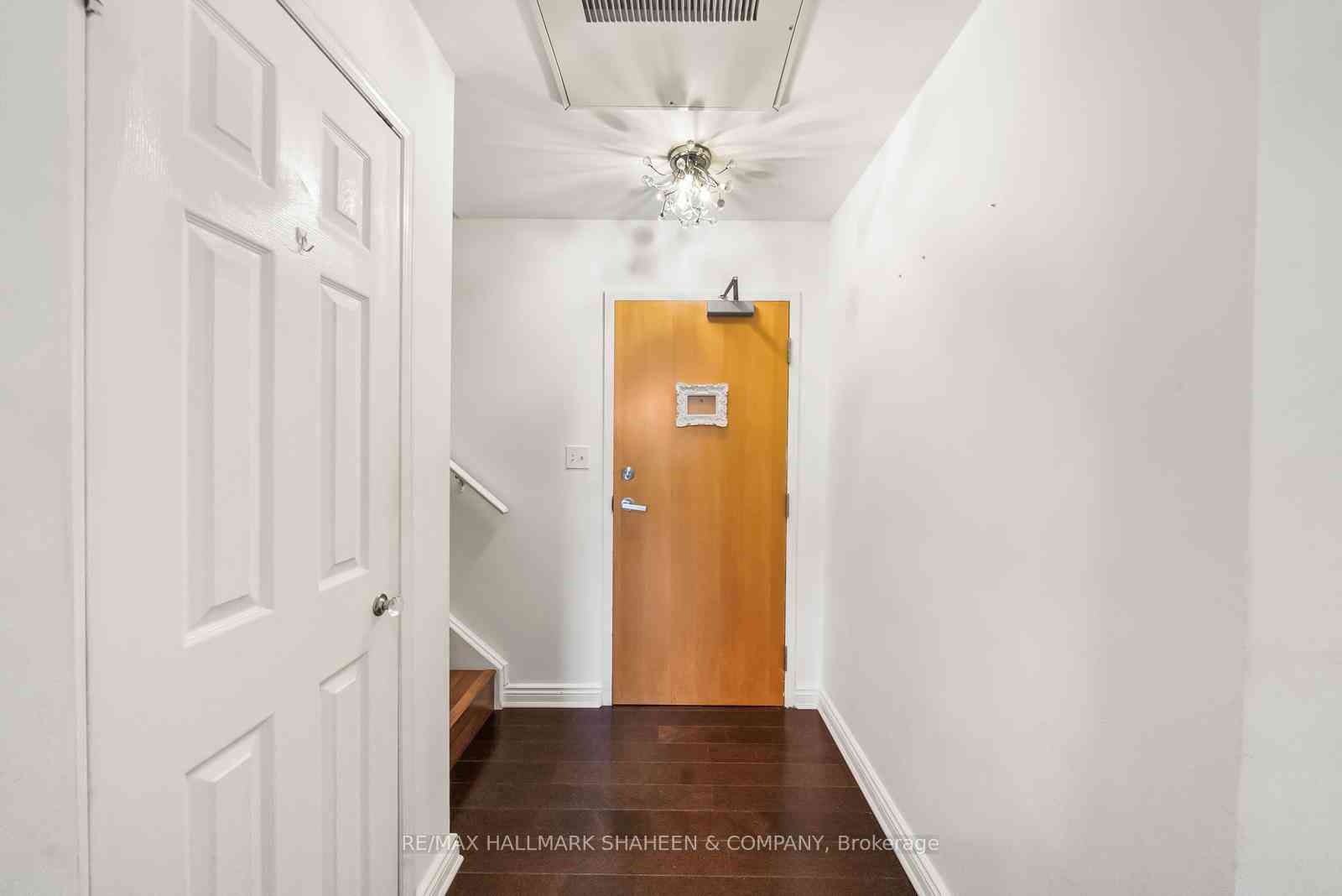 Toronto condo townhouses