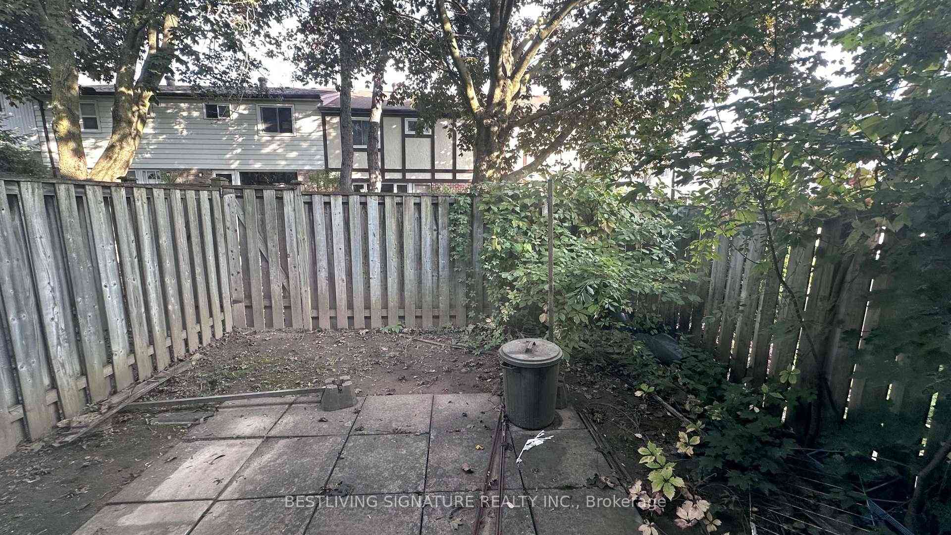 Toronto condo townhouses