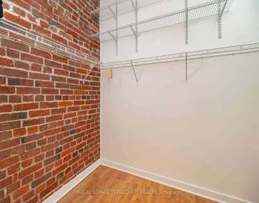 
#409-81A Front St E Waterfront Communities C8 1 beds 2 baths  garage 899000.00        