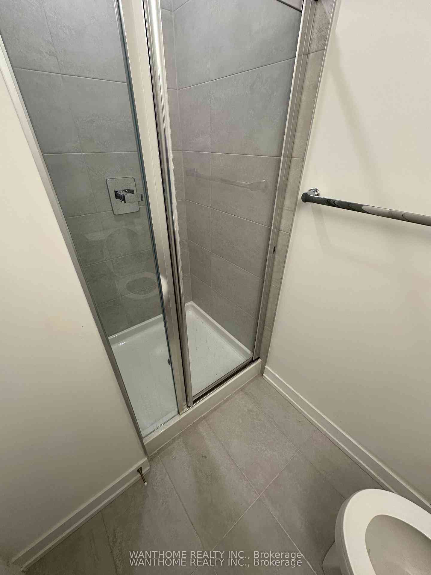 Toronto 共管镇屋