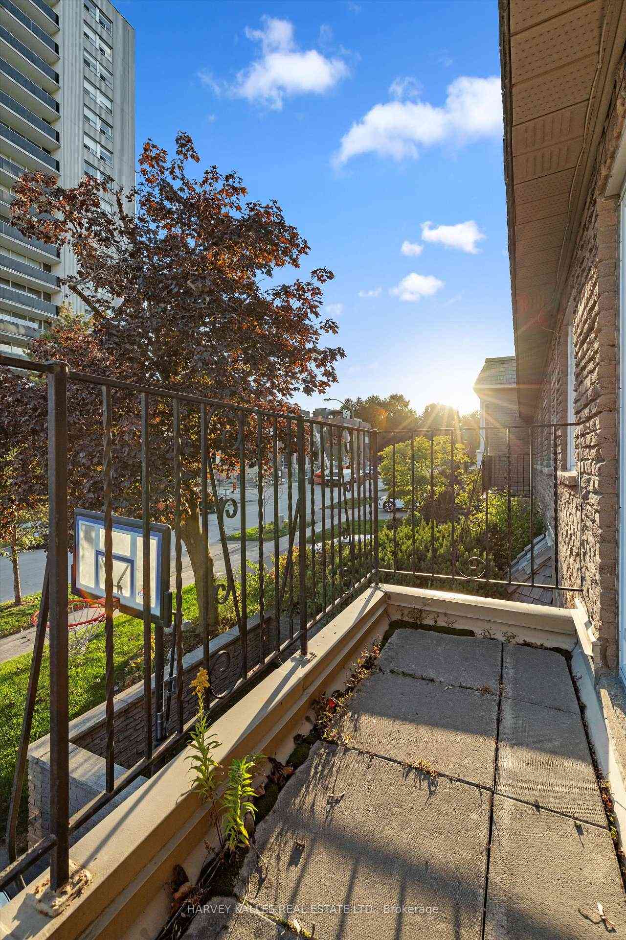 Toronto condo townhouses