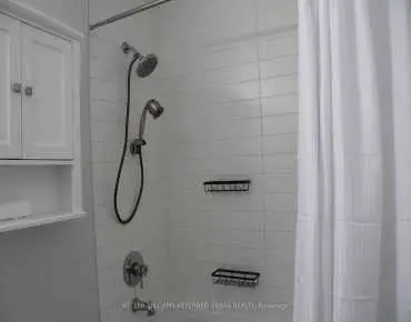 
            #204-569 King St E Moss Park 1睡房1卫生间车位, 出售价格399999.00加元                    