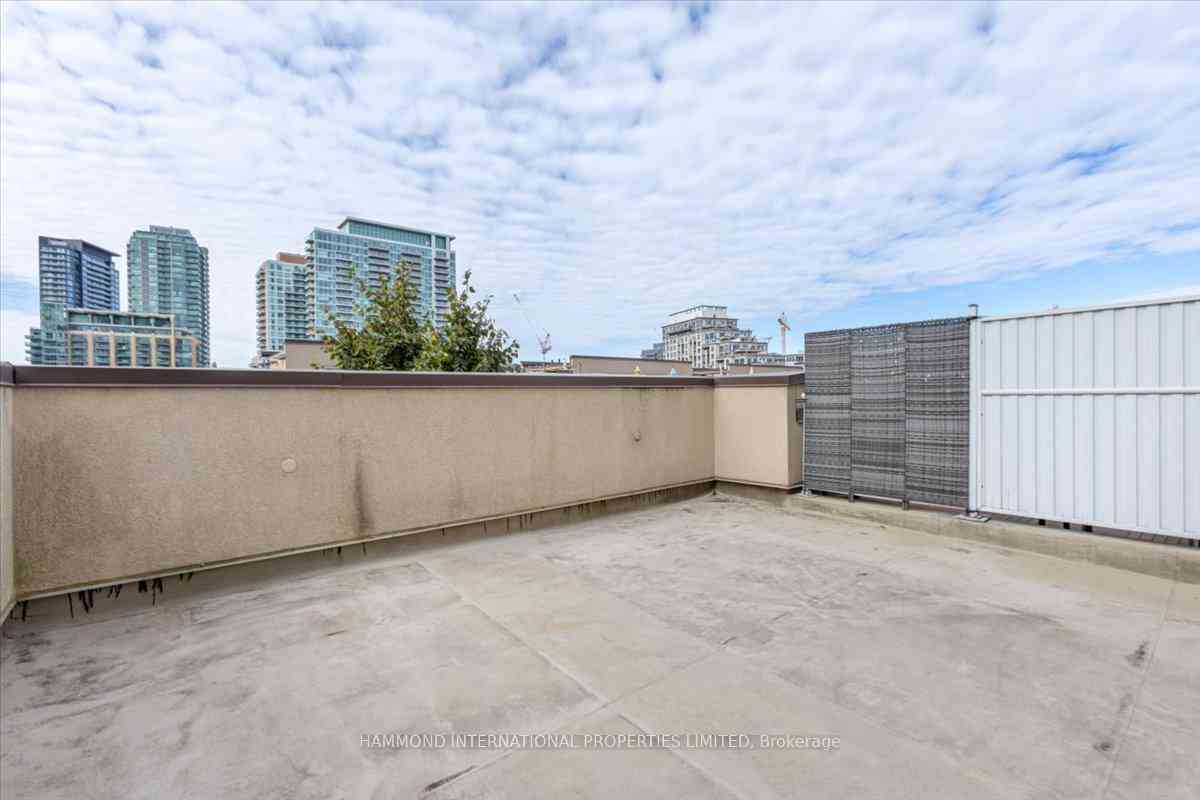 Toronto condo townhouses