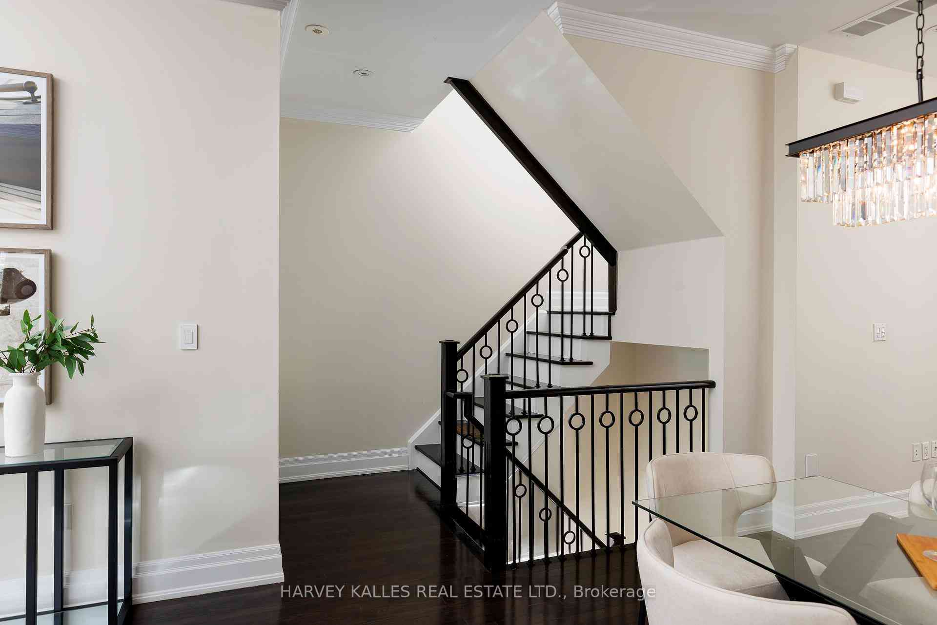 Toronto 共管镇屋