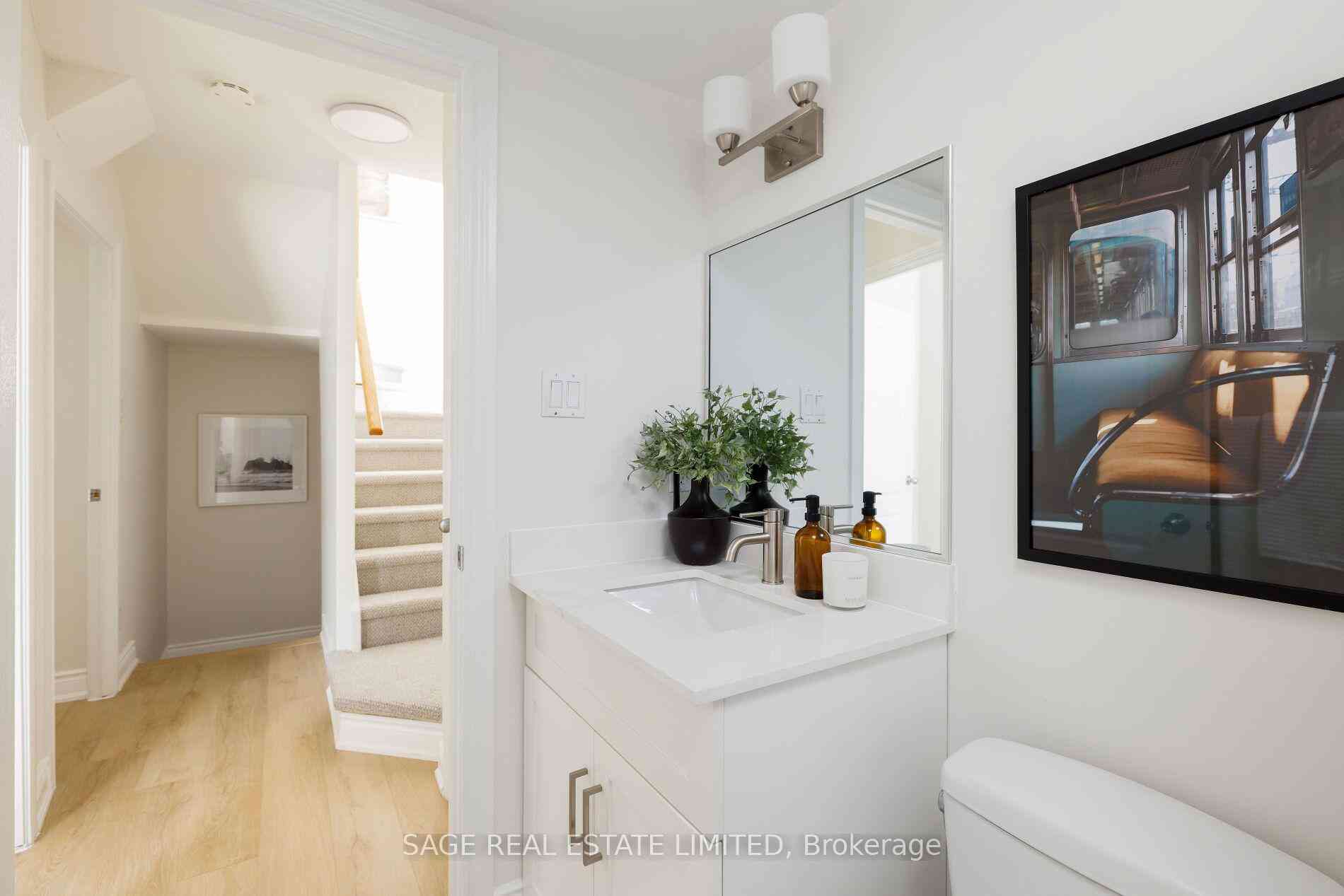 Toronto 共管镇屋