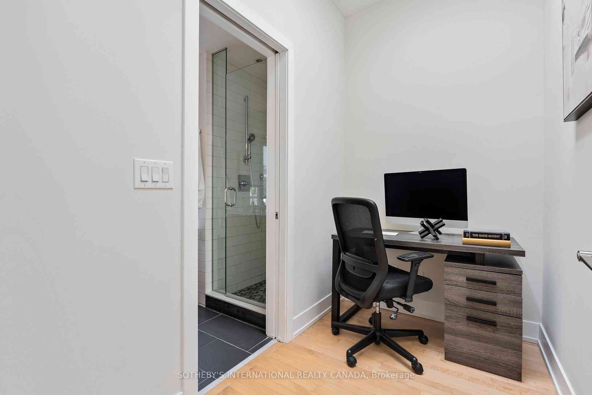 Toronto condo townhouses