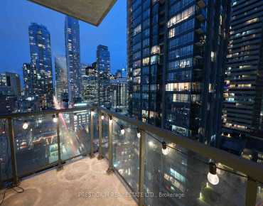 #1910-290 Adelaide St W Waterfront Communities C1 2 beds 2 baths garage 868000.00