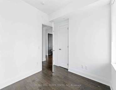 #2013-470 Front St W Waterfront Communities C1 3 beds 3 baths garage 1730000.00