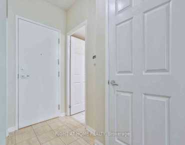 #918-230 Queens Quay W Waterfront Communities C1 1睡房1卫生间1车位, 出售价格529900.00加元