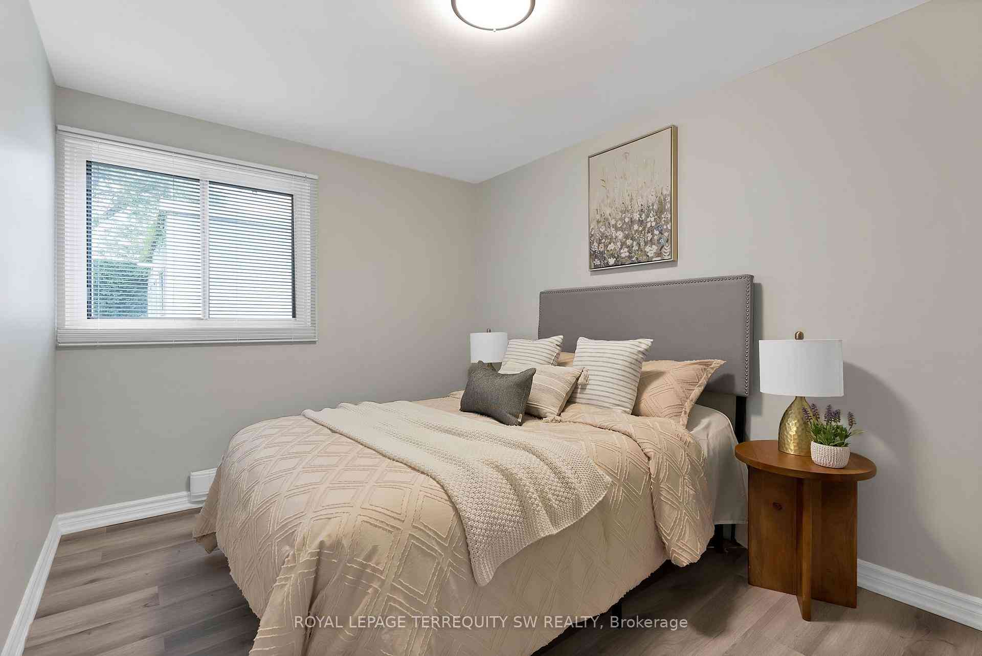 Toronto 共管镇屋