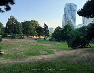 #PH03-75 Graydon Hall Dr Parkwoods-Donalda 3 beds 2 baths 2 garage 699000.00