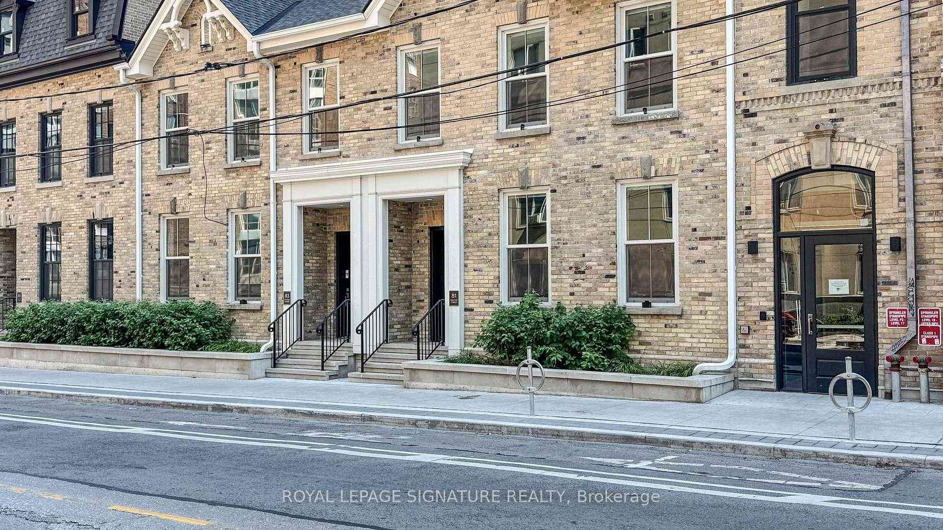 Toronto condo townhouses