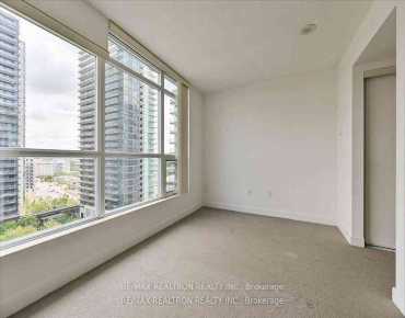 #1110-15 Singer Crt Bayview Village 2 beds 2 baths 1 garage 699900.00