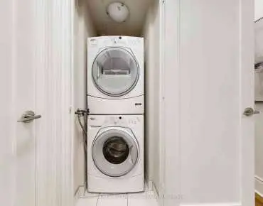 
            #Th4-500 Doris Ave Willowdale East 3睡房3卫生间2车位, 出售价格1099000.00加元                    