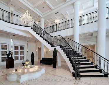 #2021-25 Greenview Ave Newtonbrook West 2 beds 2 baths 1 garage 679000.00