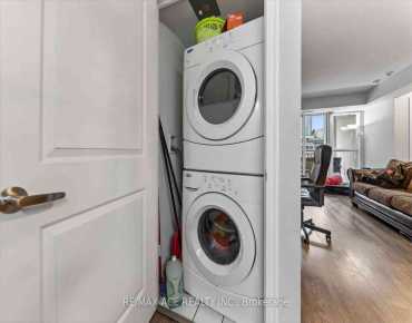 #706-35 Bastion St Niagara 2 beds 2 baths 1 garage 919000.00