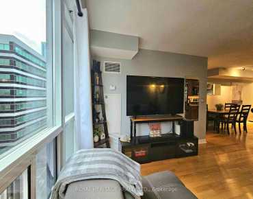 #807-270 Wellington St W Waterfront Communities C1 1 beds 1 baths garage 479900.00