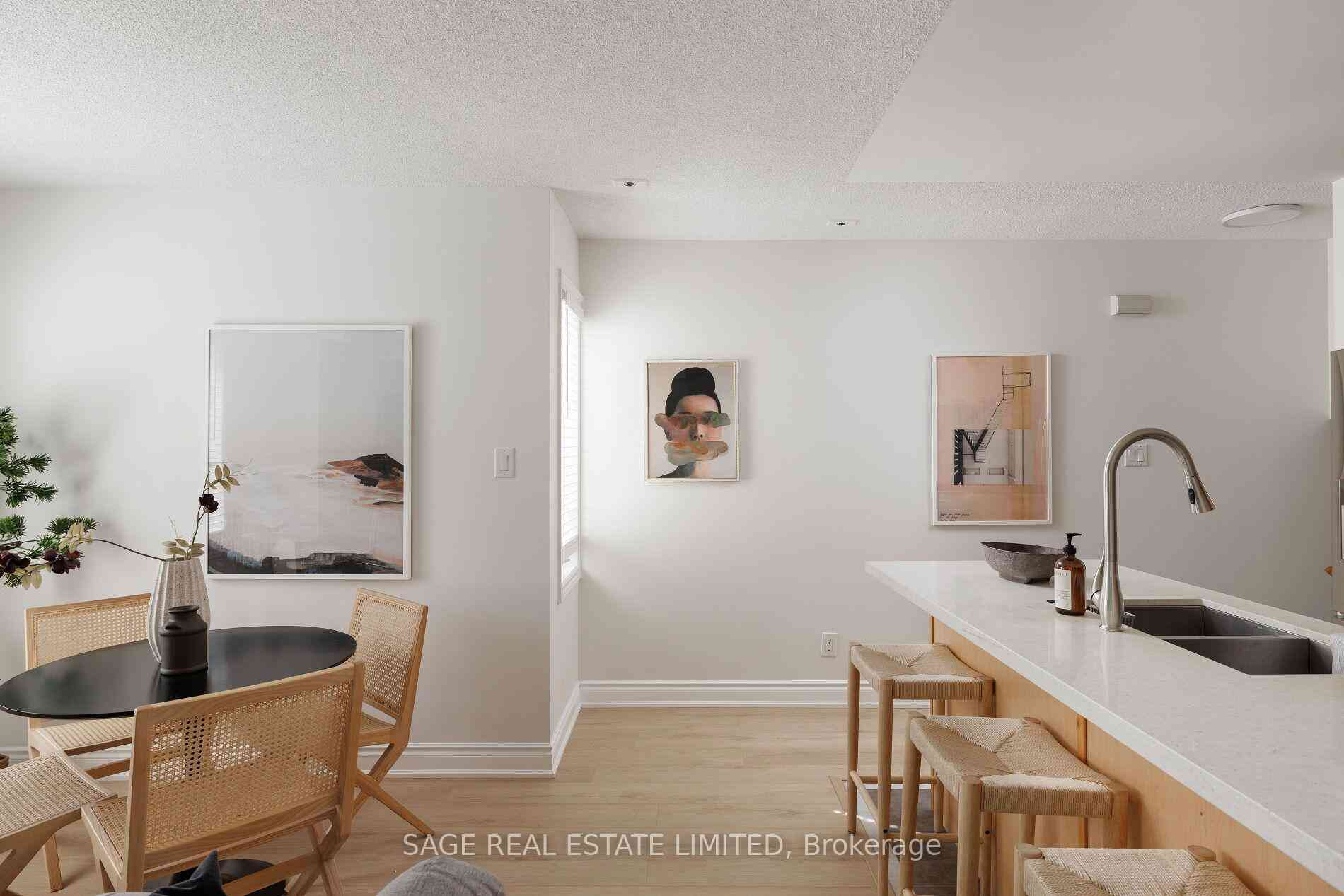 Toronto condo townhouses