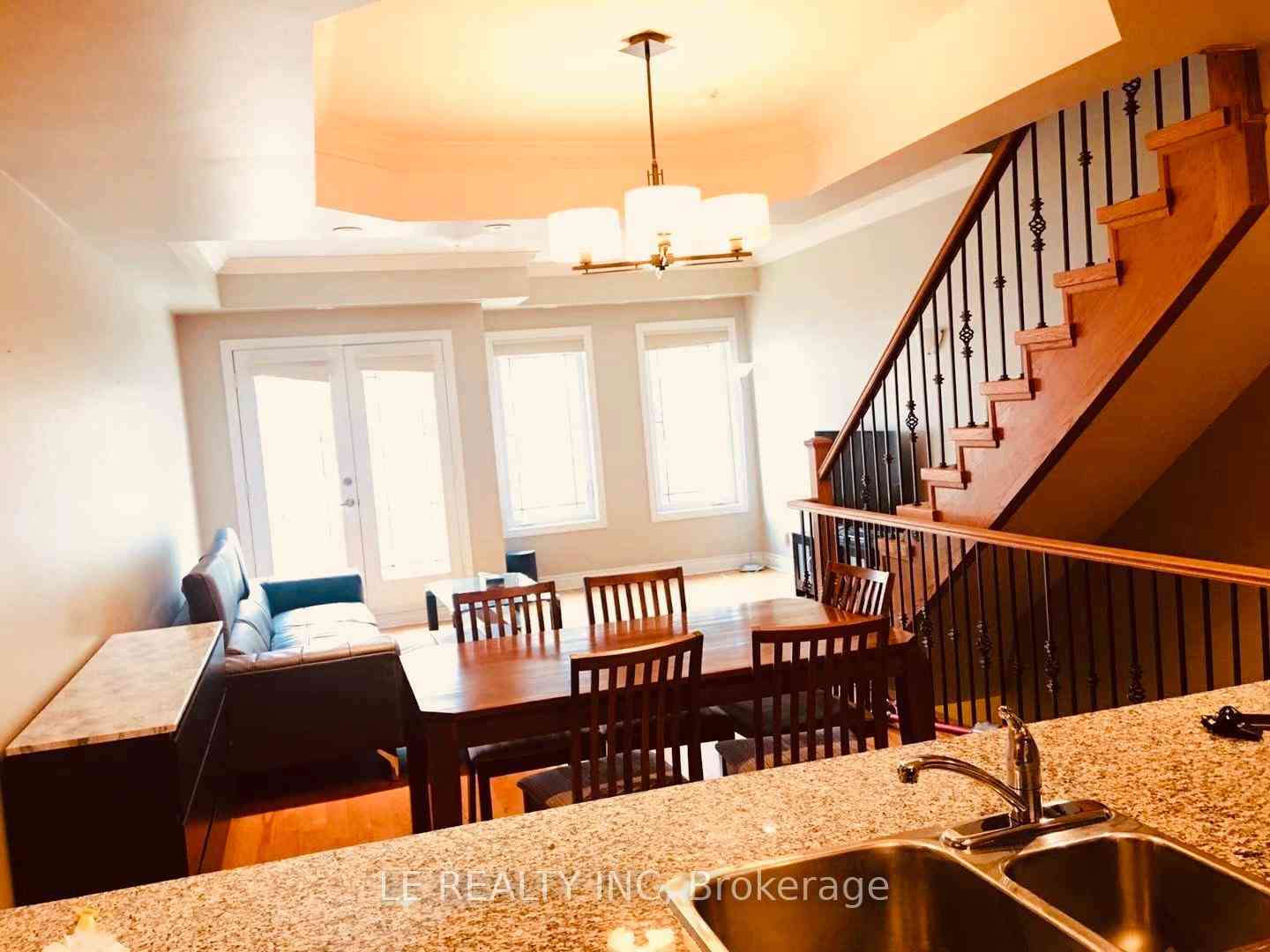 Toronto condo townhouses