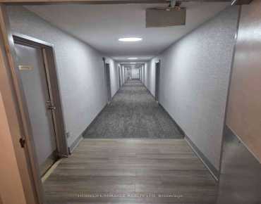 
            #105-5 Shady Golfway N/A Flemingdon Park 2睡房1卫生间1车位, 出售价格524900.00加元                    