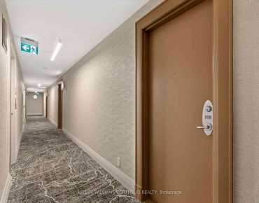 
#205-801 Bay St Bay Street Corridor 1 beds 2 baths  garage 674900.00        