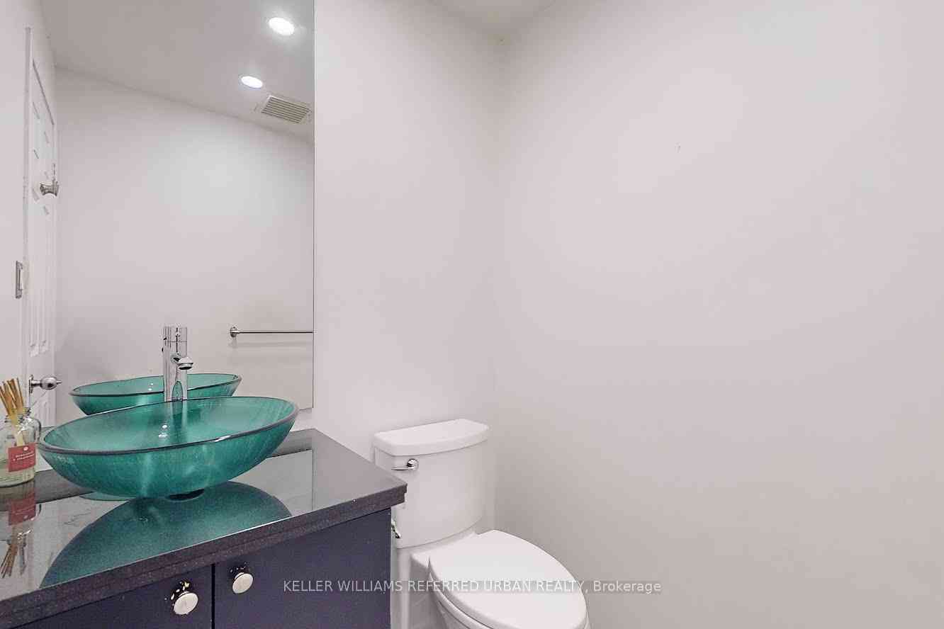 Toronto condo townhouses