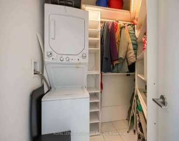 #2215-51 East Liberty St Niagara 1 beds 1 baths garage 469900.00