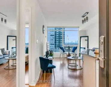 
            #711-18 Valley Woods Rd Parkwoods-Donalda 1睡房1卫生间1车位, 出售价格399999.00加元                    