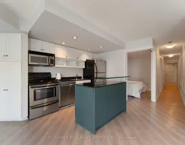 #911-8 York St Waterfront Communities C1 1 beds 1 baths garage 575000.00