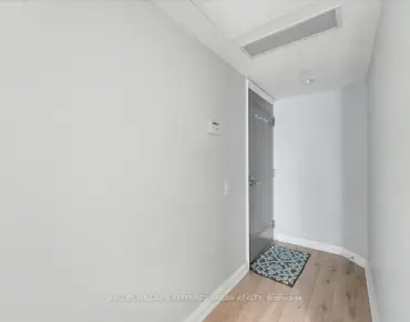 #1908-155 Yorkville Ave Annex beds 1 baths garage 429000.00