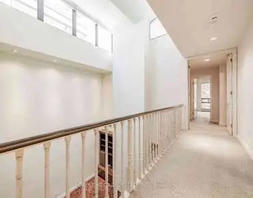 
            82 Oriole Rd Yonge-St. Clair 3睡房3卫生间2车位, 出售价格2895000.00加元                    